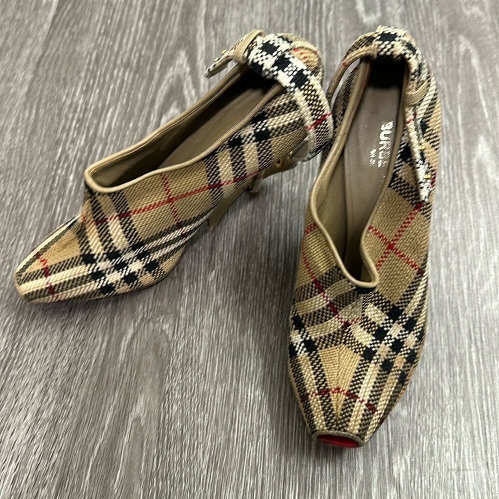 Burberry Heels